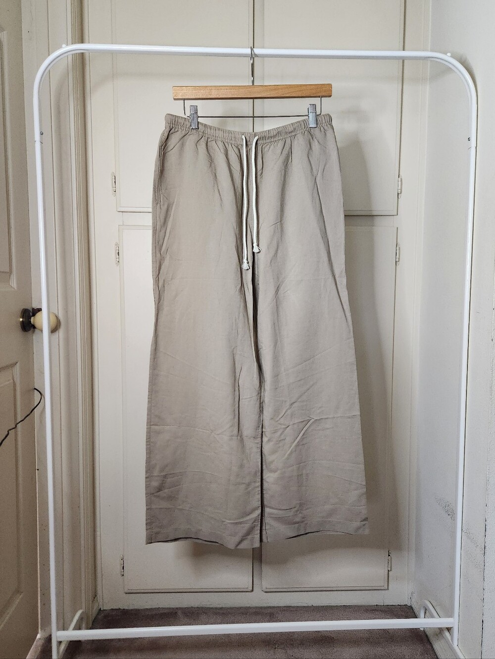 Uniqlo beige linen blend pants